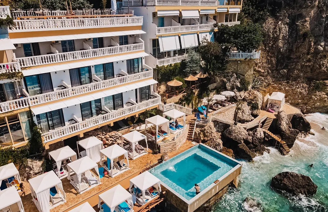 Hotel Liro - Adults Only-1