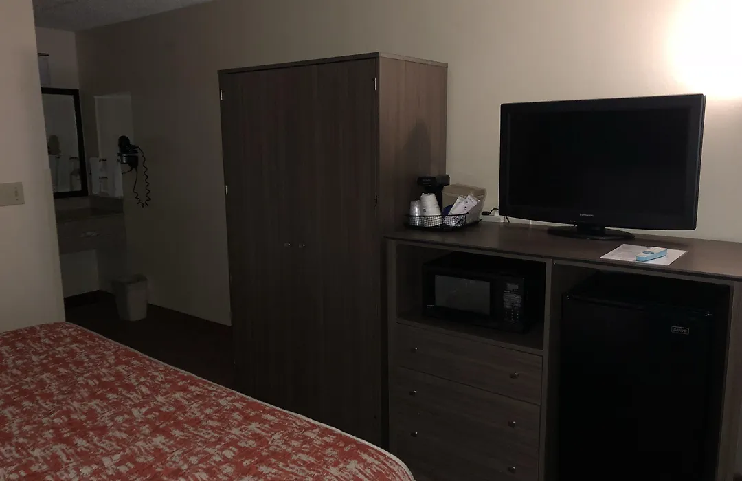 Mho Inn And Suites-1