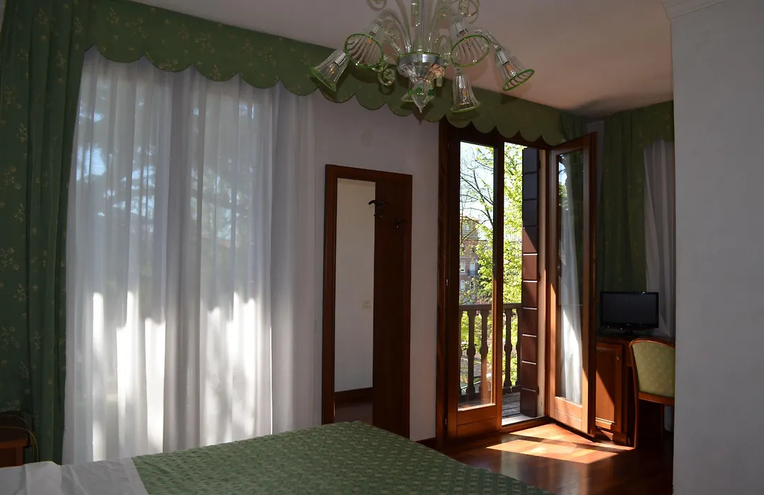 Hotel Villa Cipro-1