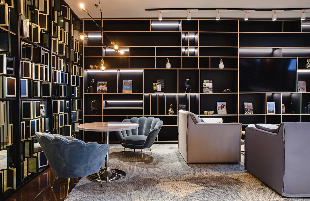 Courtyard By Marriott Warsaw Airport-1
