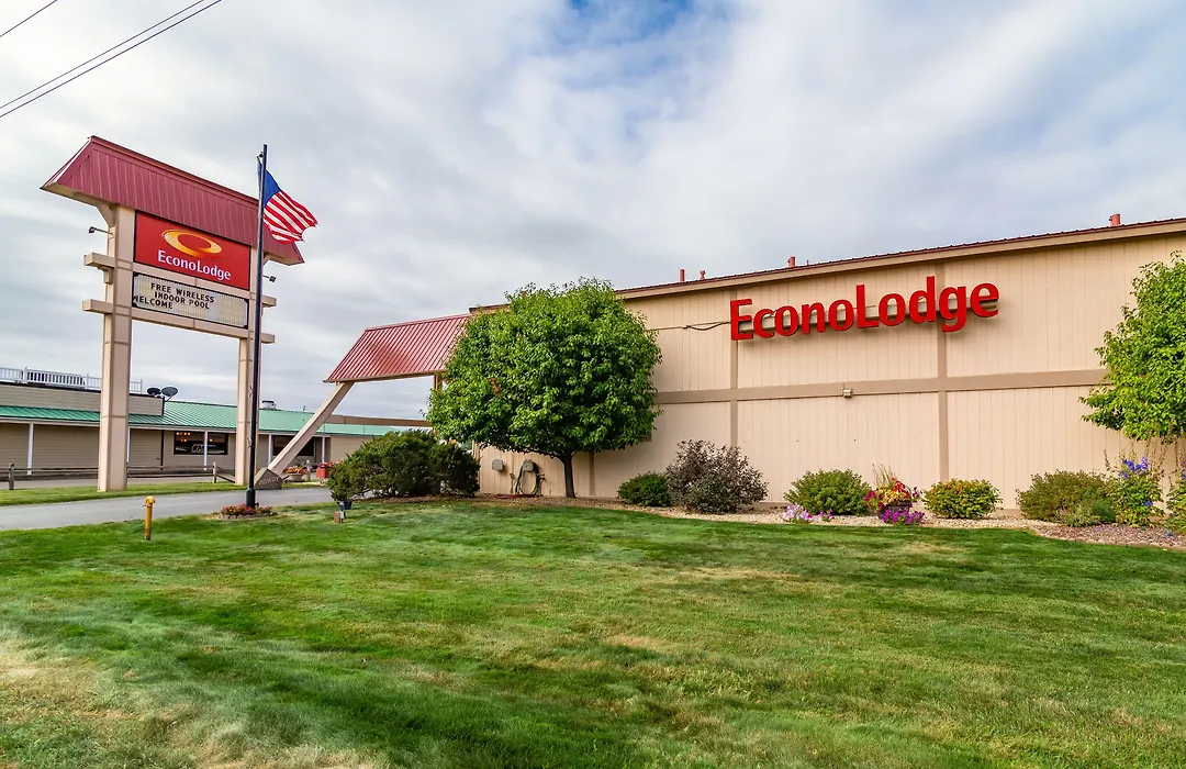 Econo Lodge Miles City I-94-1