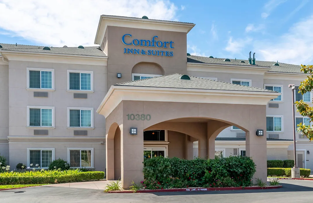 Comfort Inn & Suites Galt - Lodi North-1