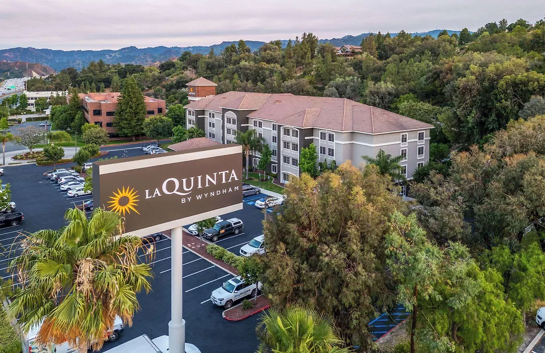 La Quinta By Wyndham Santa Clarita - Valencia-1