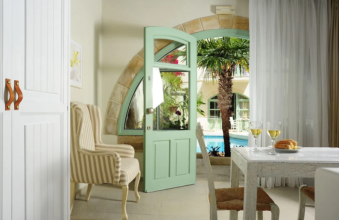 Mythos Suites Boutique Hotel-1