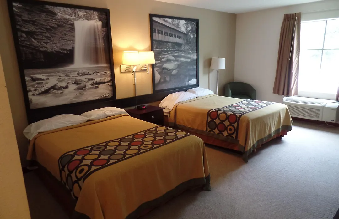 Super 8 By Wyndham Beaver Falls-1