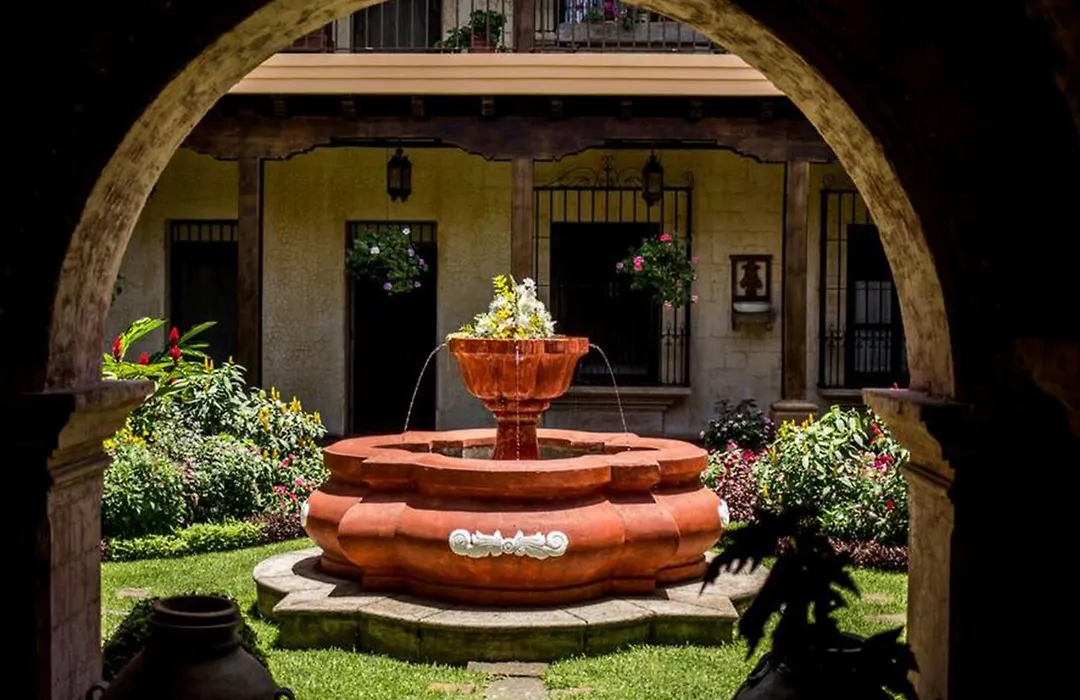 Hotel La Casona De Antigua-1