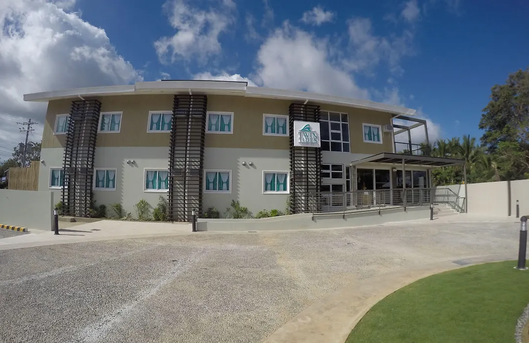 Twin Tides Resort-1