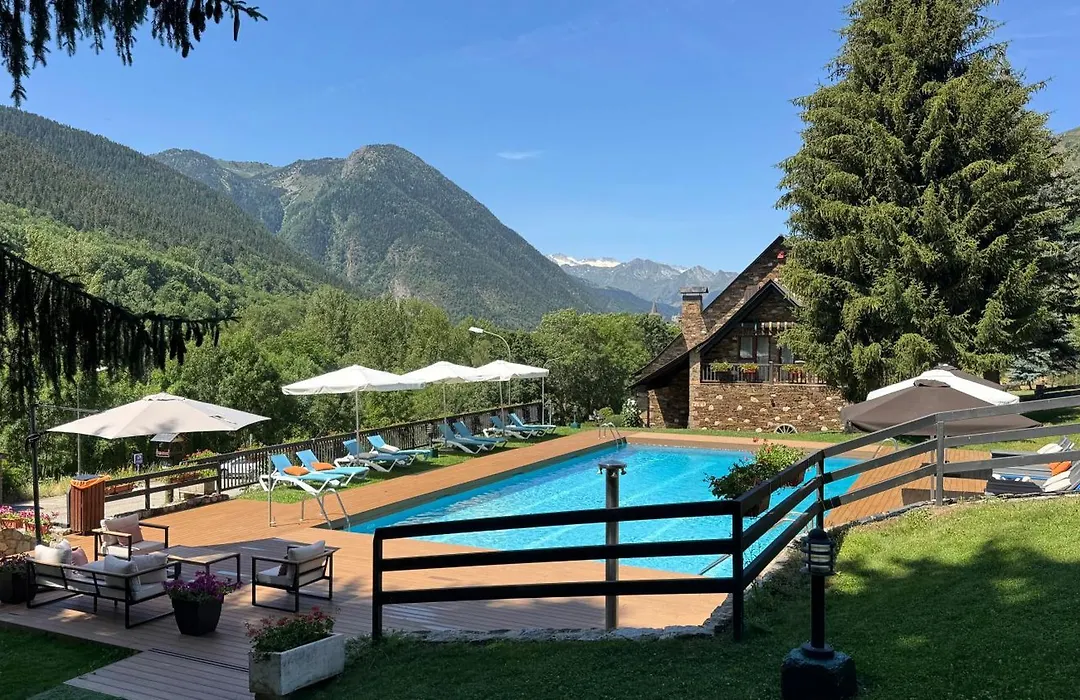 Hotel Petit Lacreu-1