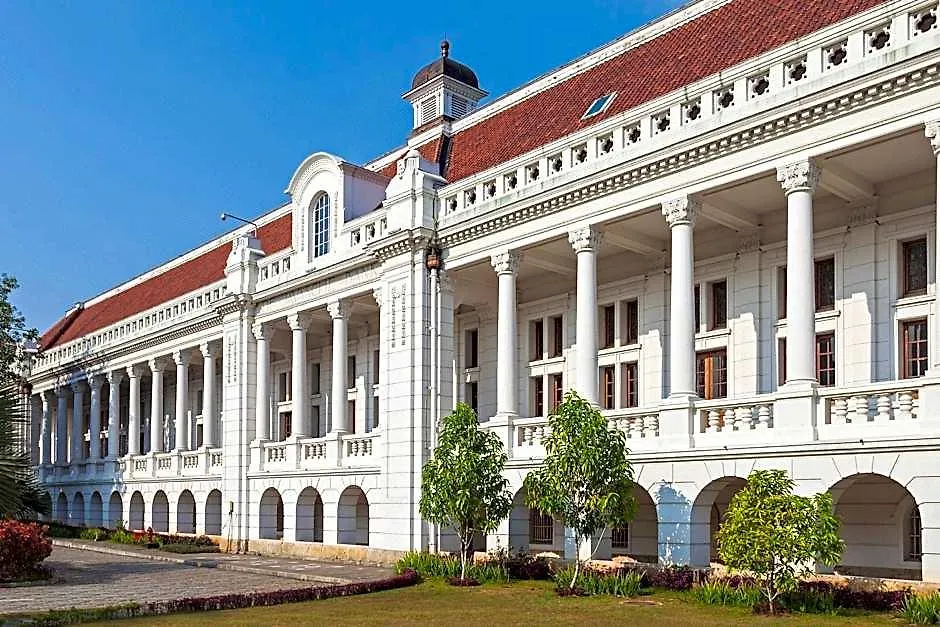 Triniti Hotel Gajah Mada-1