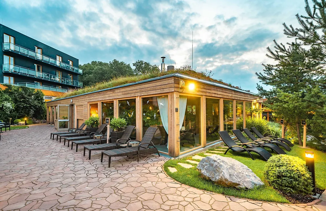 Maximus Resort-1