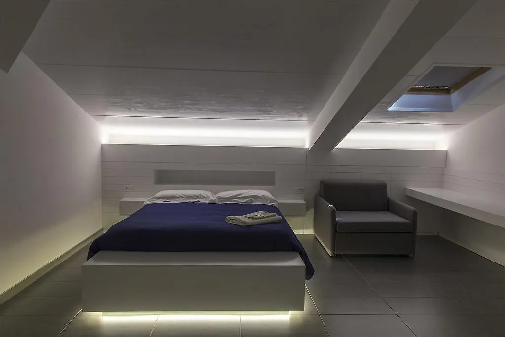 La Chambre-1