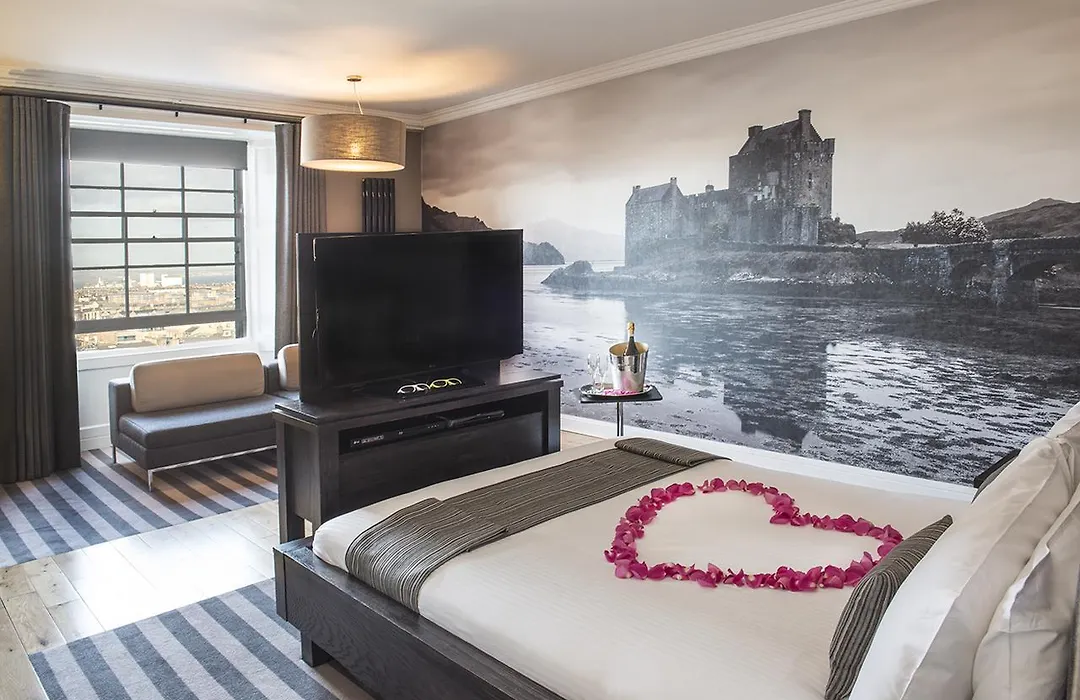 Rooms & Suites Picardy Place-1