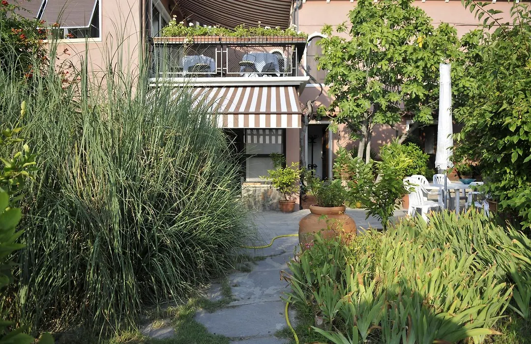 Villa Lina-1