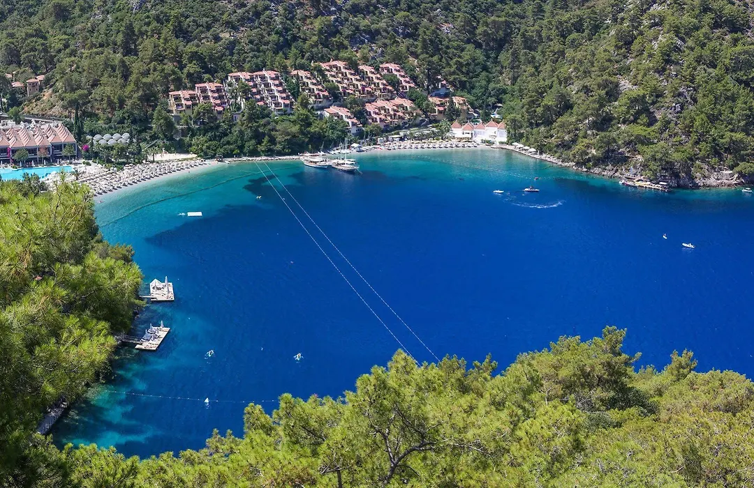 Hillside Beach Club-1