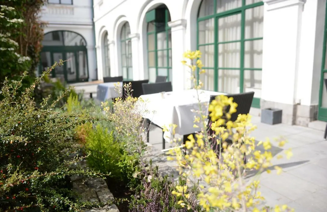 Hotel Cathedrale-1