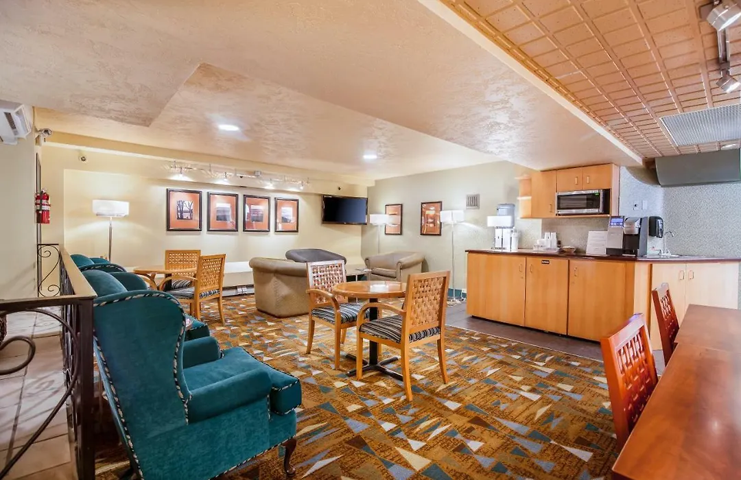 Howard Johnson By Wyndham Vancouver Downtown-1