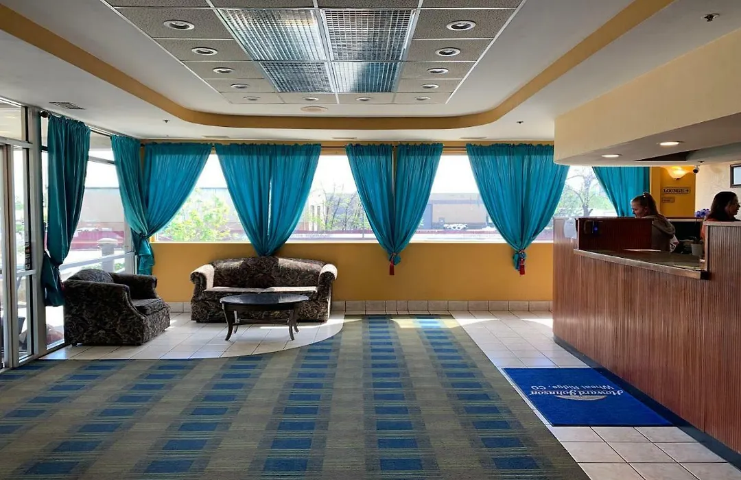 Howard Johnson By Wyndham Denver West-1
