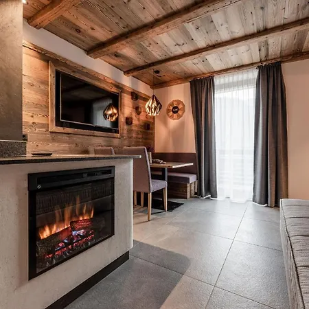 Nidaris - Luxury Private Spa Suites-2