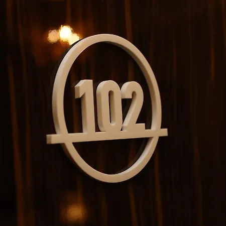 No.1 Hotel-2