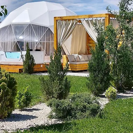 Jewelberry Glamping Hotel Tbilisi-2