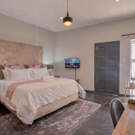 Amoris Guesthouse - Sandton-2