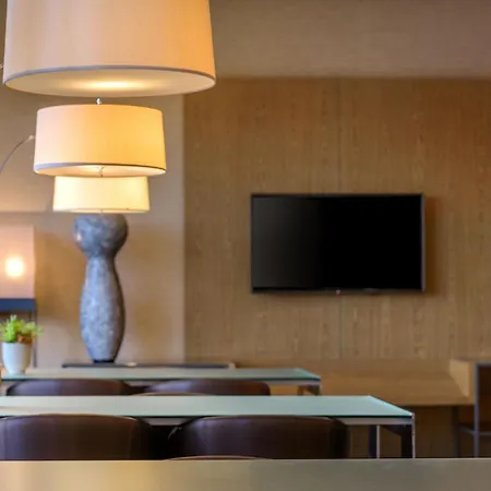 Ac Hotel Vicenza By Marriott-3