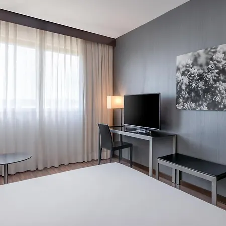 Ac Hotel Vicenza By Marriott-2