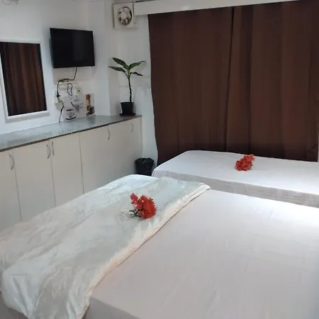 Nadi Airport Transit Hotel-3