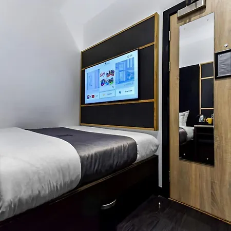 The Z Hotel Trafalgar-2