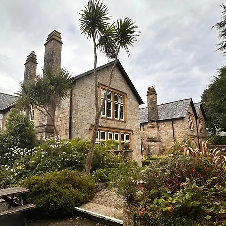 Seabreeze Lodge, Located Between Penzance & St Ives - A Sanctuary To Relax & Unwind With Activities On The Doorstep For All The Family-3
