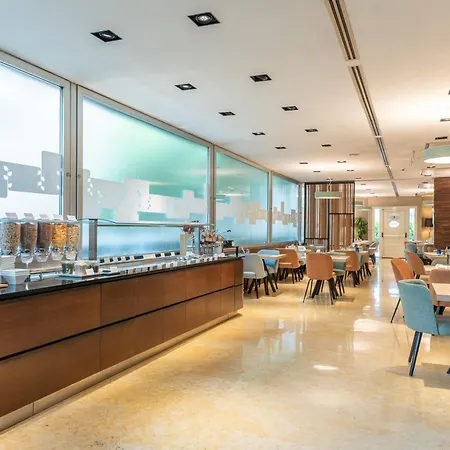 Hilton Garden Inn Rome Claridge-2