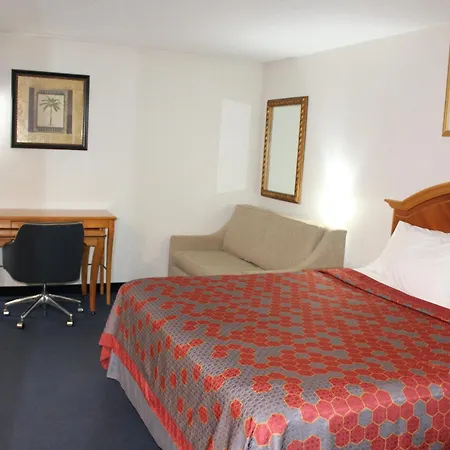 American Inn And Suites Ionia-2