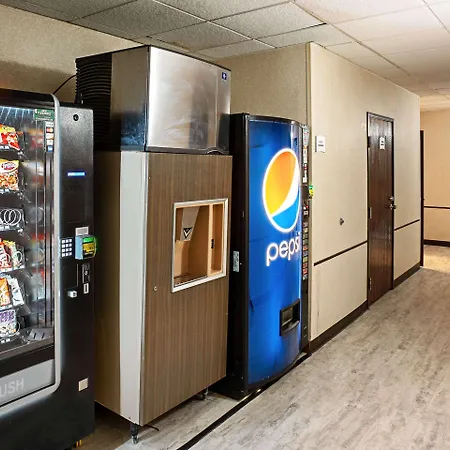 Quality Inn Galesburg Near Us Highway 34 And I-74-2