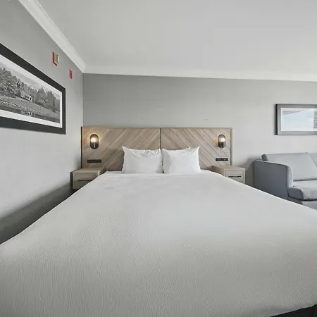 Sandman Hotel Red Deer-2