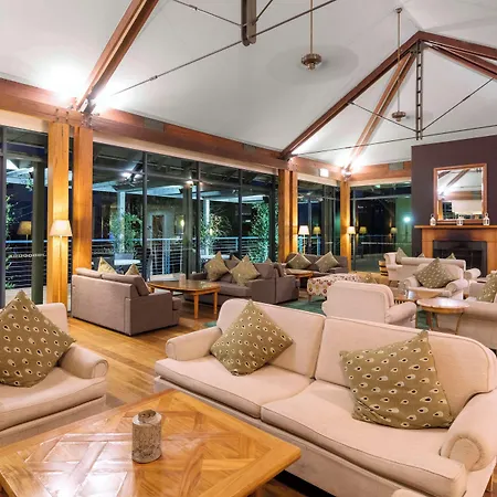 Avani Cypress Lakes Resort-2