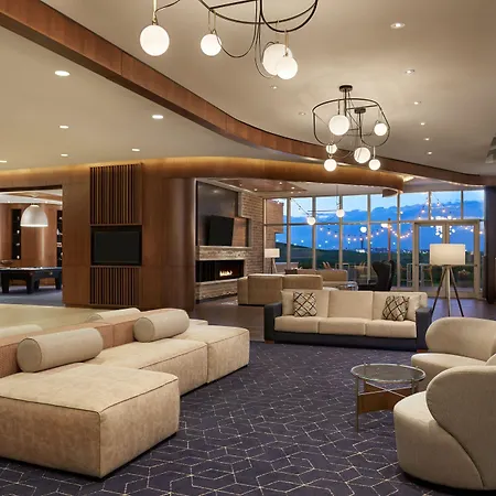 Courtyard By Marriott Calgary Airport-3