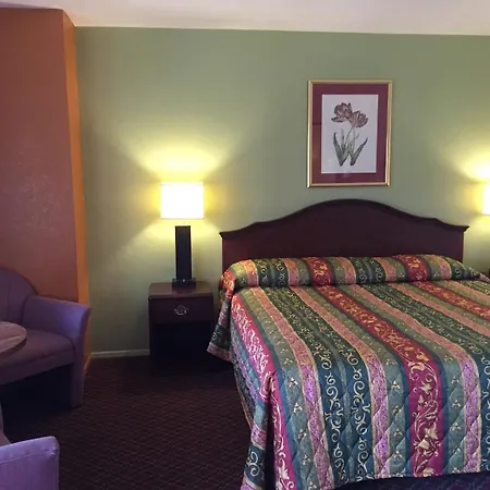 Hacienda Motel-2