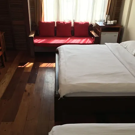 Mango Valley Hotel 1-3
