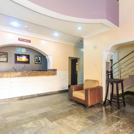 Royal Terrace Hotel & Towers-3