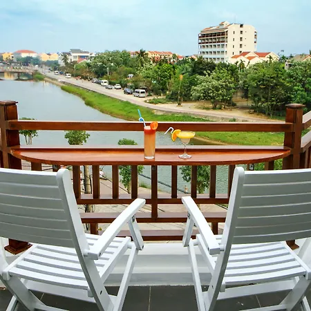 Threeway Riverside Villa-2