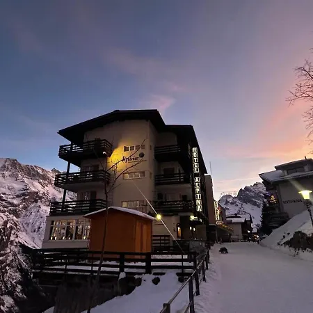 Hotel Alpina-3