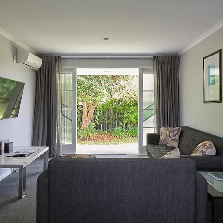 Suncourt Hotel & Conference Centre-3