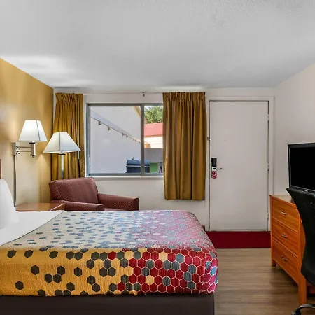 Econo Lodge Miles City I-94-2