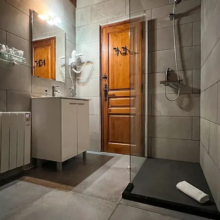 Hotel Snoe Mont Romies-3