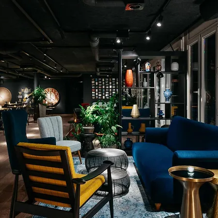 Ruby Claire Hotel Geneva By Ihg-3