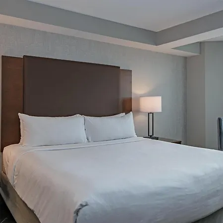 Doubletree By Hilton West Edmonton-2