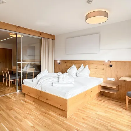 Erlebnishotel Fendels-2