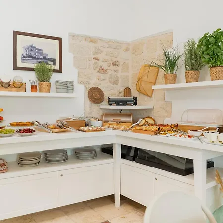 Antico Mondo Rooms & Suites-3
