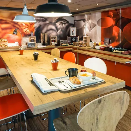 ibis Paris Pont de Suresnes Longchamp-3