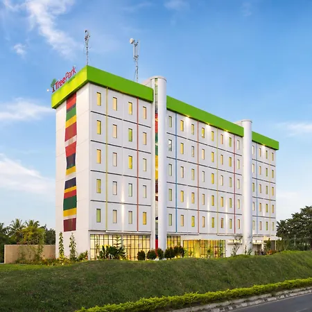 Treepark Hotel Jakarta Airport-2